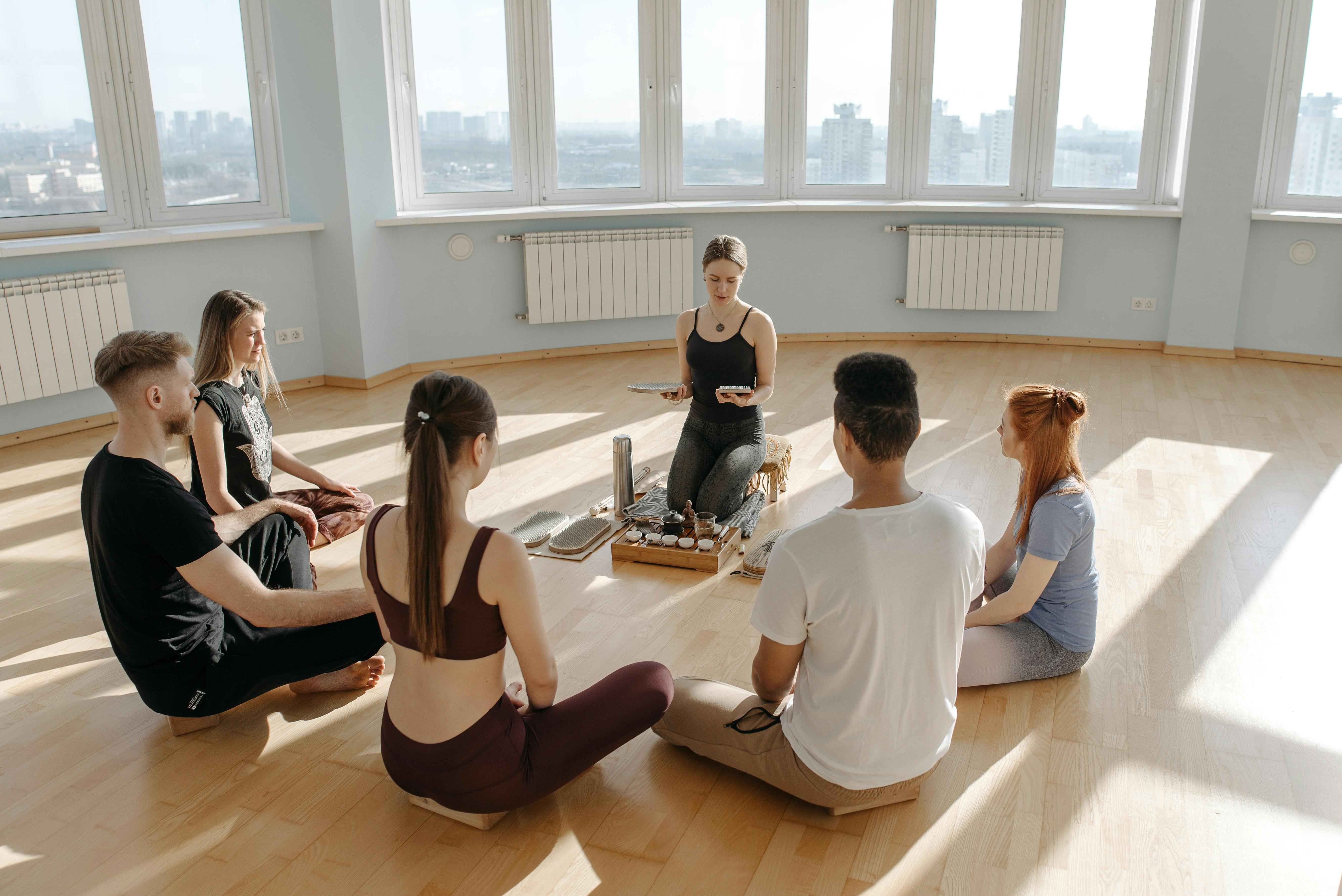 A group of people at a wellness event | Source: Pexels