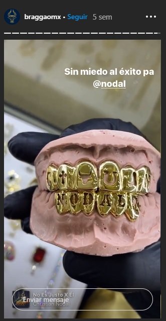 Dentadura de oro de Christian Nodal.| Foto: Captura Instagram/brggaomx