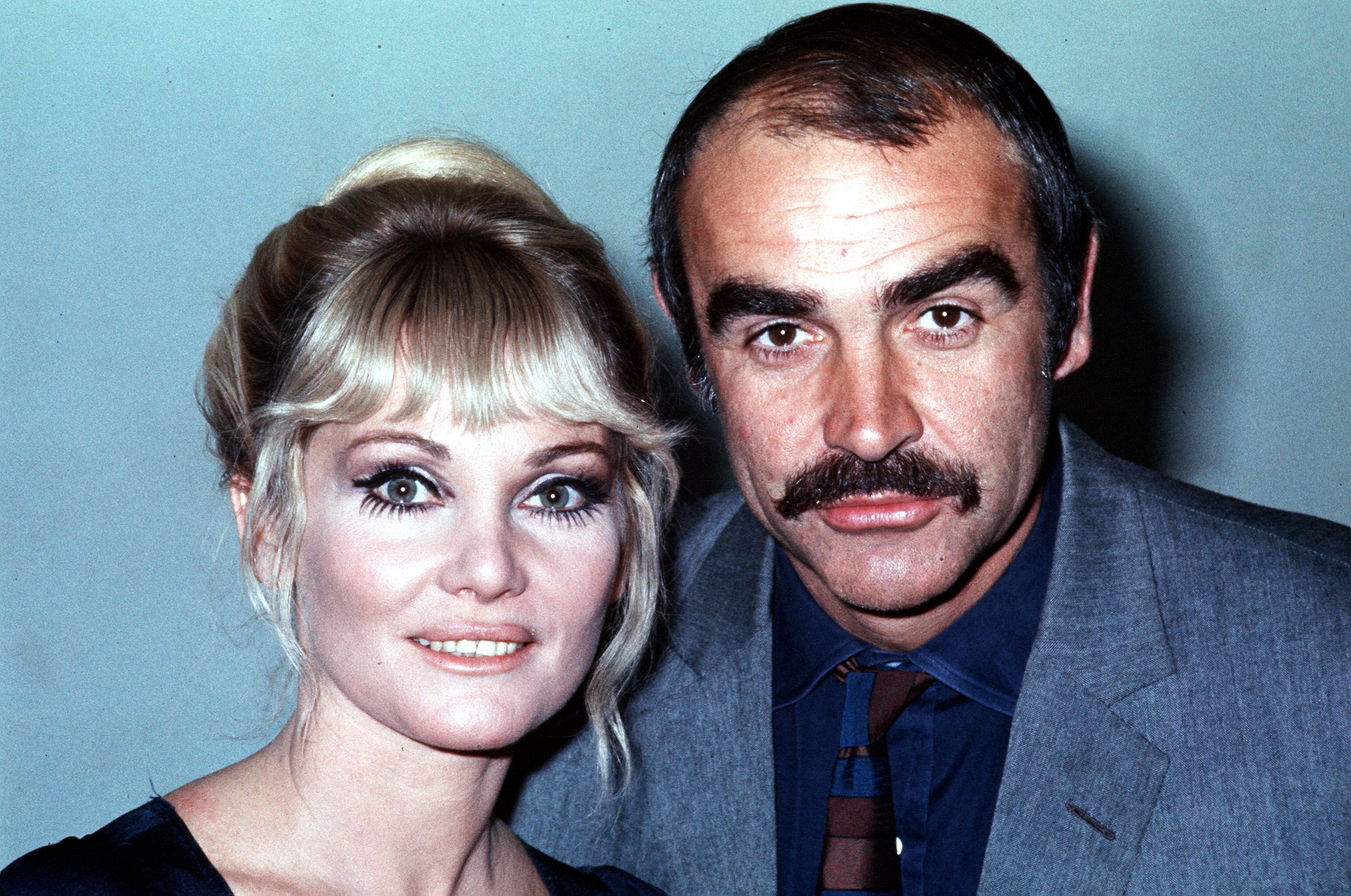 Efsanevi İskoç sinema oyuncusu Sean Connery, 1970 yılında eşi Diane Cilento ile birlikte oynadığı James Bond rolüyle en çok hatırlanıyor |  Kaynak: Getty Images 