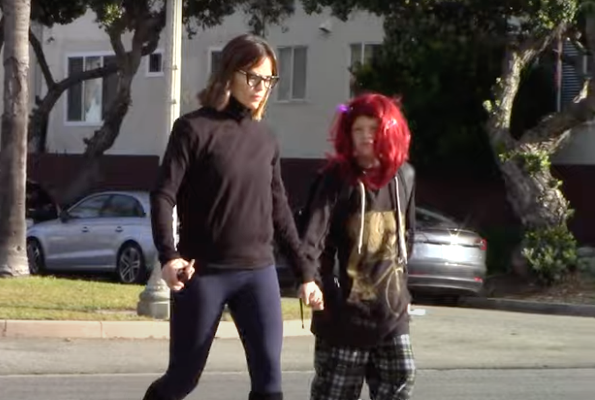 Jennifer Garner and Samuel Affleck on the streets of Santa Monica in May 2023 | Source: Youtube.com/X17onlineVideo