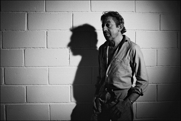 Serge Gainsbourg en France le 10 juillet 1985. |Photo : Getty Images