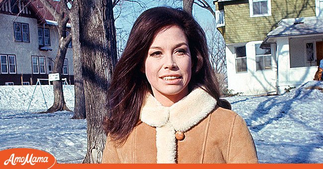 American actress Mary Tyler Moore posing for a photo circa 1970 | Photo: Silver Screen Collection/Archive Photos/Getty Images