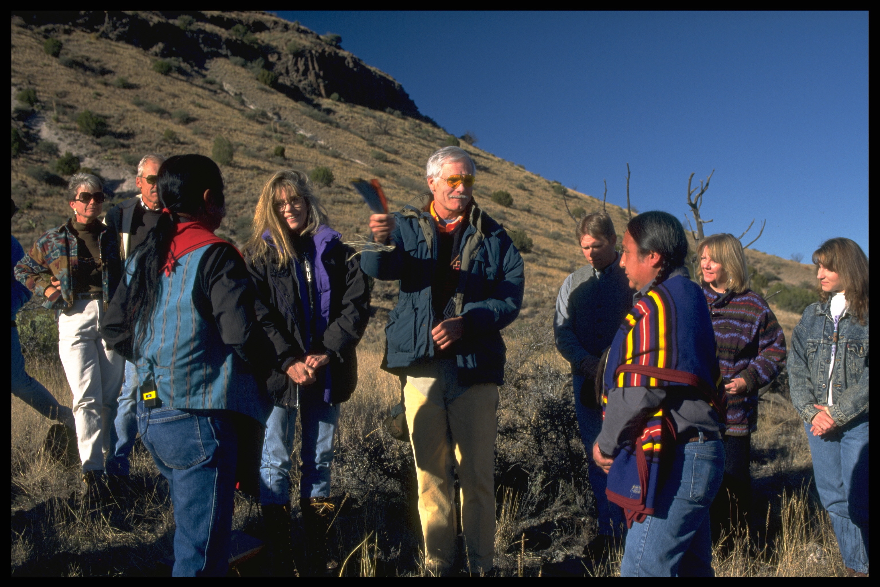 At Ladder Ranch, Ted Turner and Jane Fonda take part in an Indian ceremony in homage to the wolves. | Source: Getty Images