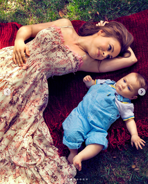 Alyssa Milano posing with Milo Bugliari when he was a baby posted on September 29, 2023 | Source: Instagram/milano_alyssa
