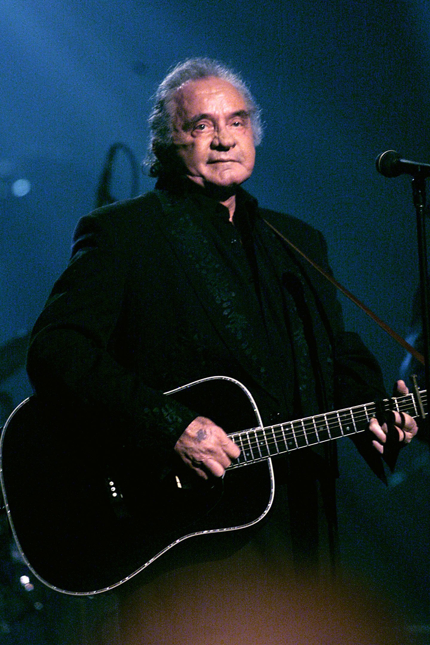 Johnny Cash at the Hammerstein Ballroom, April 18, 1999 | Photo: Getty Images