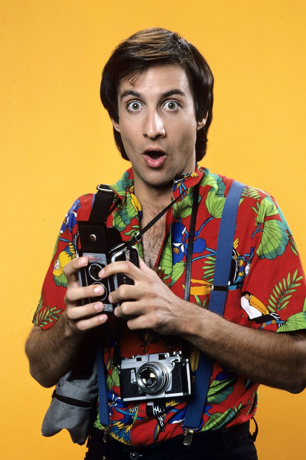 A portrait of Bronson Pinchot on set of the season 1 of "Perfect Strangers" on June 27, 1986 | Photo: Getty Images