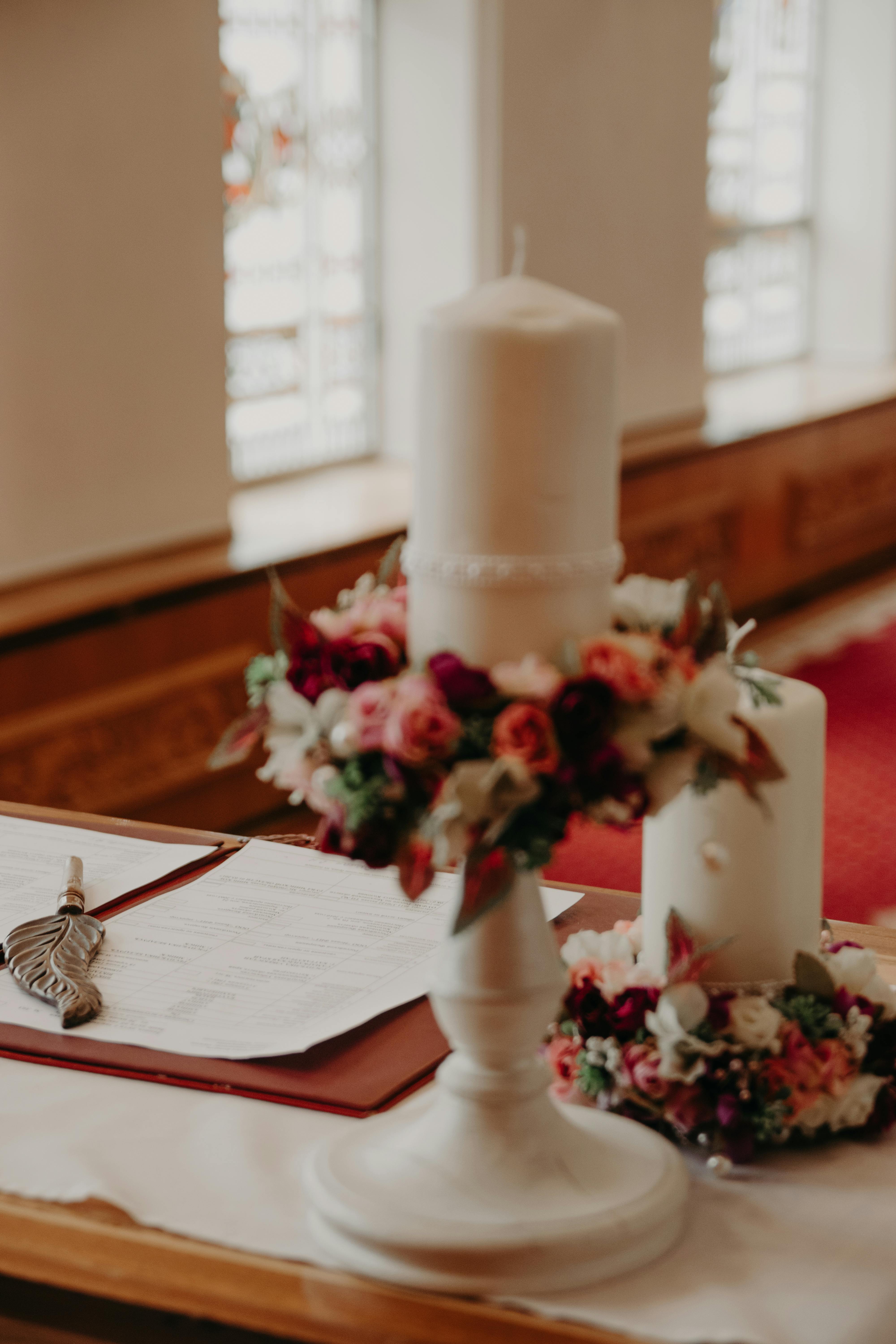 Candles in a church wedding | Source: Pexels