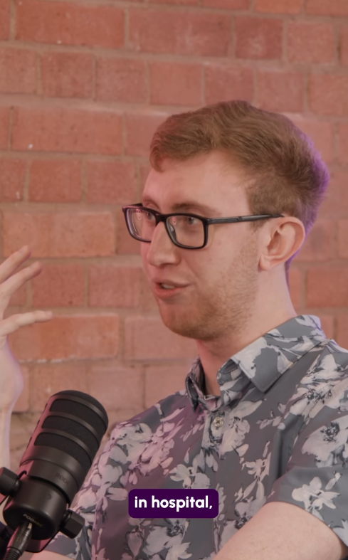 Jordan Cox tells his story on a podcast | Source: Instagram/crohnsandcolitisuk