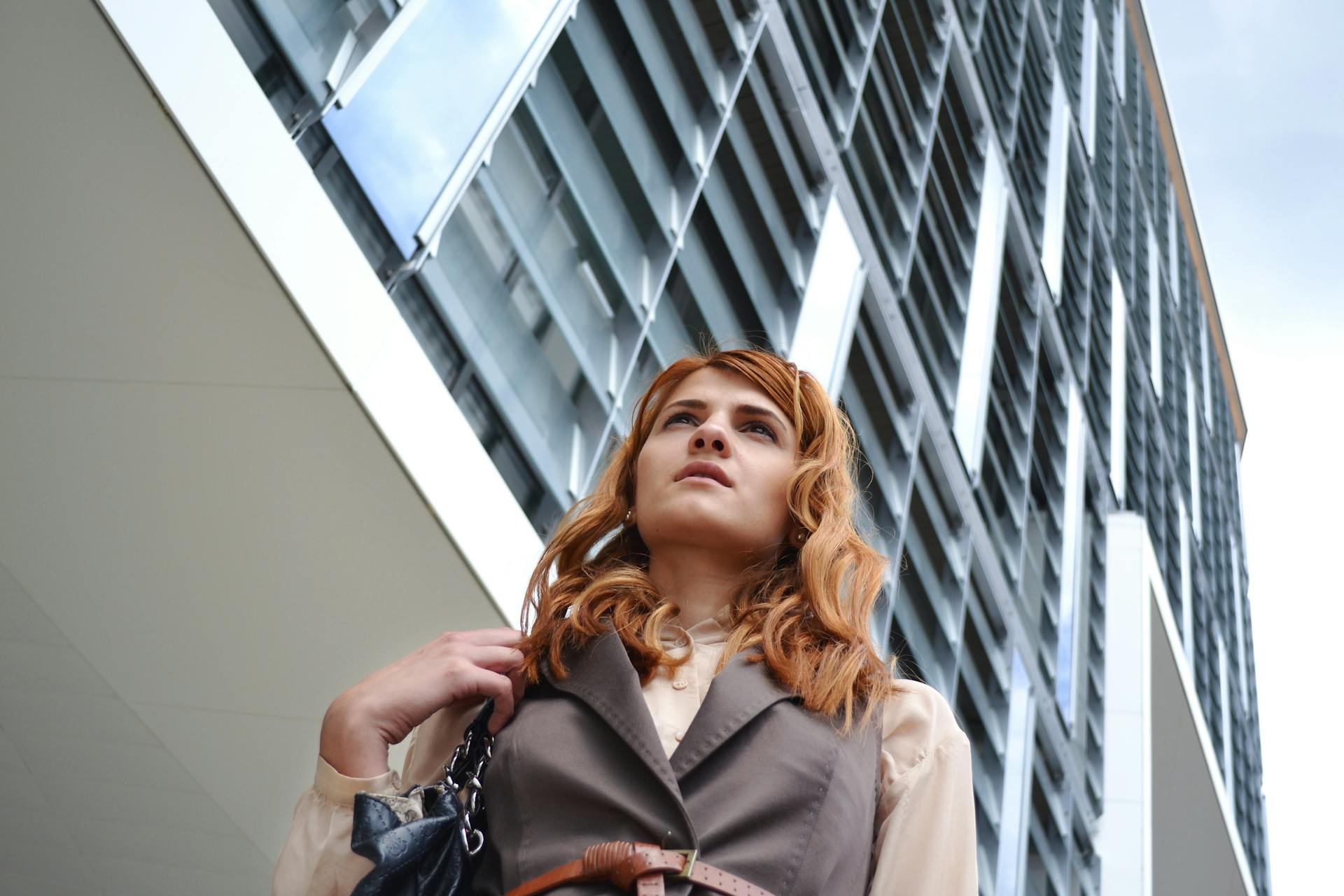 A woman heading to work | Source: Pexels