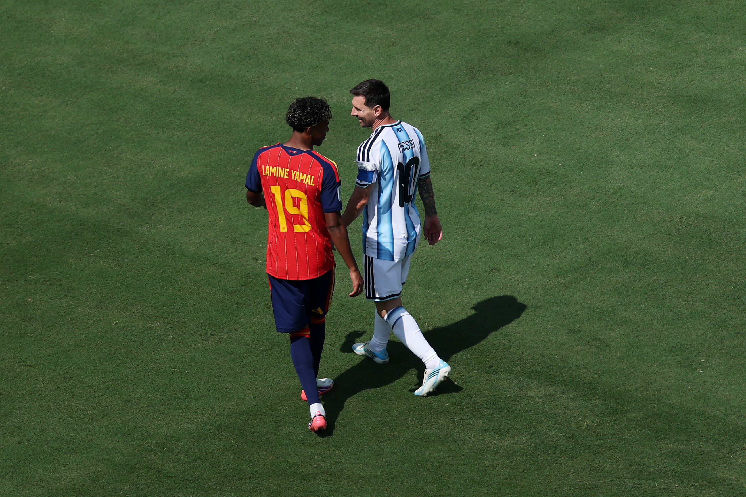 Lamine Yamal and Lionel Messi interact during the FIFA World Cup 2026 final between Spain and Argentina at New York New Jersey Stadium on July 19 in East Rutherford, New Jersey. | Source: Getty Images