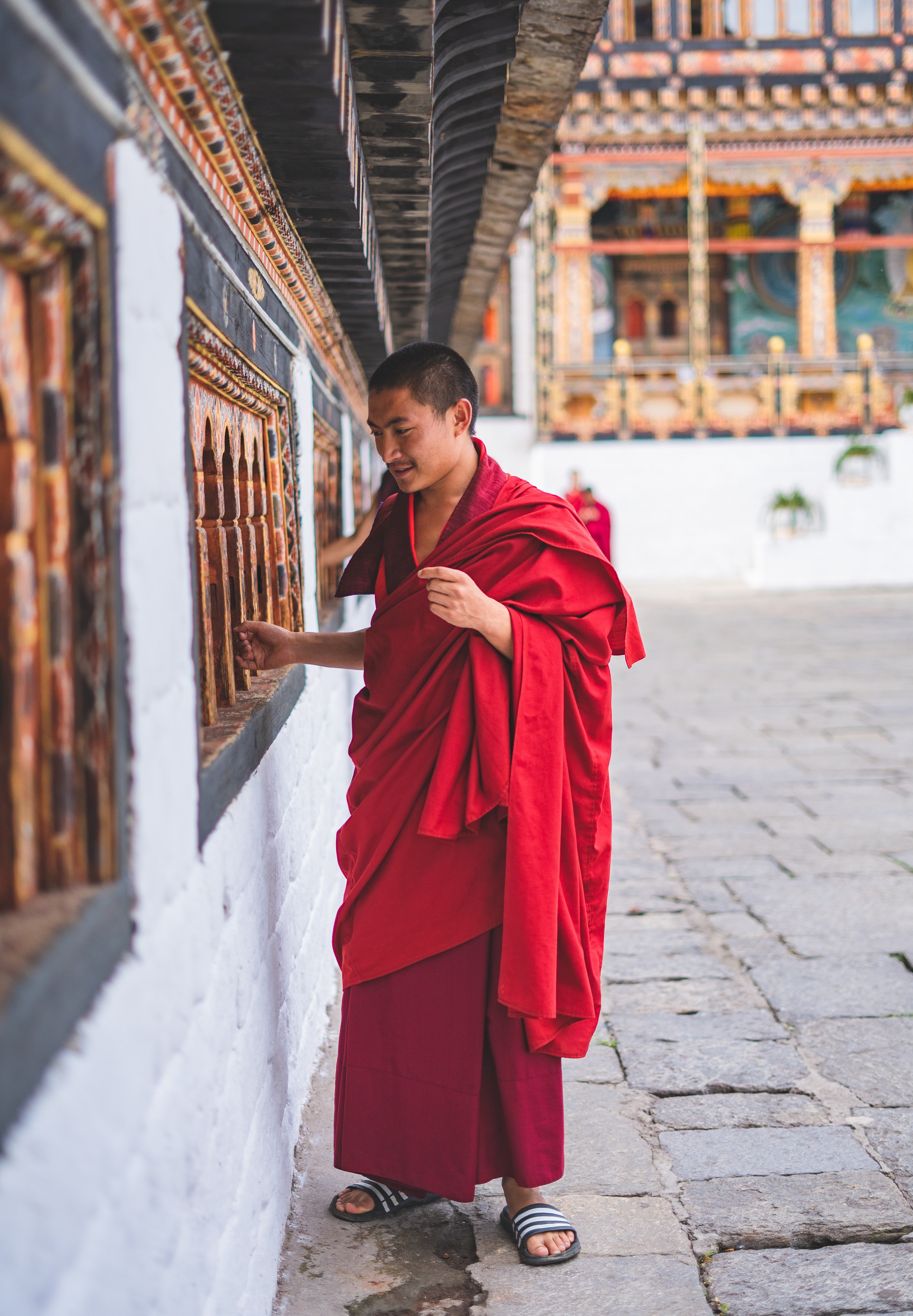 The boy was greeted by the head monk who refused to tell him anything. | Photo: Pexels