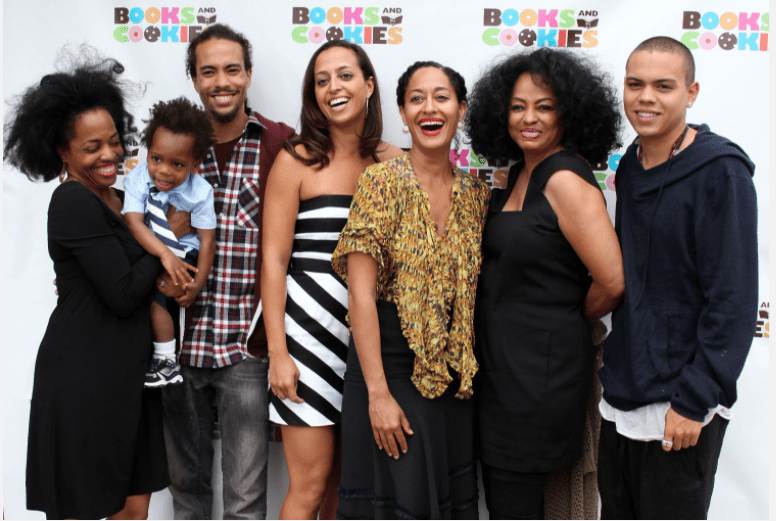 Diana Ross, her kids and grandkid at the Grand Opening of Books & Cookies, held at Books and Cookies on May 14, 2011 | Photo: Getty Images
