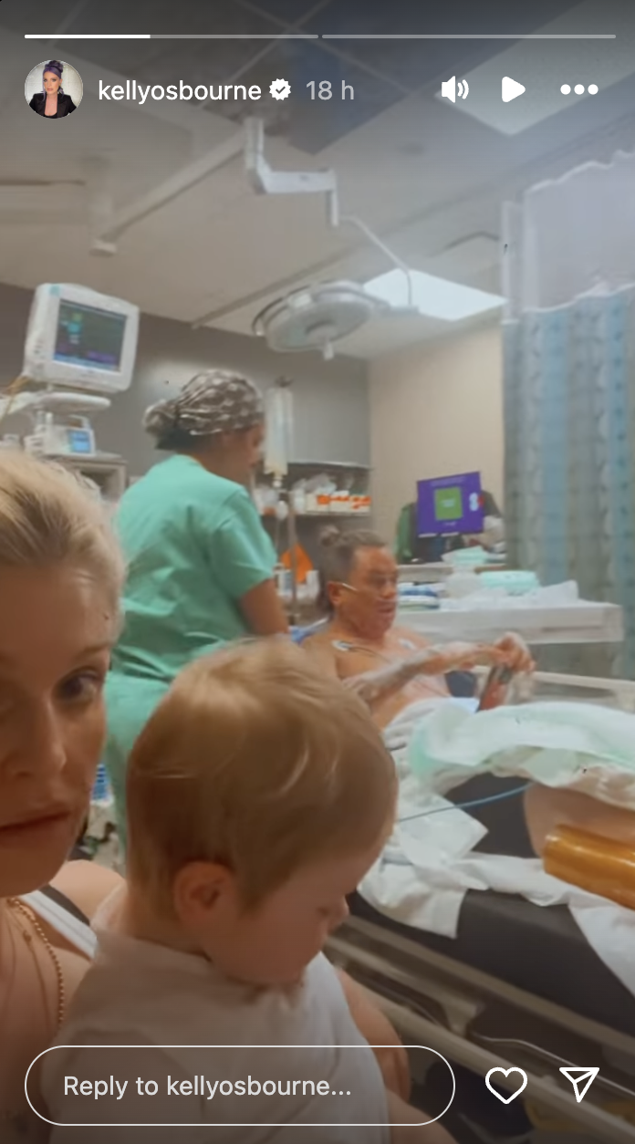 A photo of Kelly Osbourne, their child Sidney and Sid Wilson at the hospital posted on August 24, 2024 | Source: Instagram/kellyosbourne