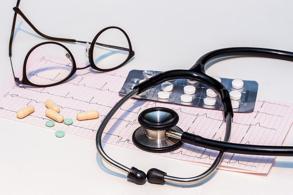 A doctor's hospital essentials. | Photo: pixabay.com
