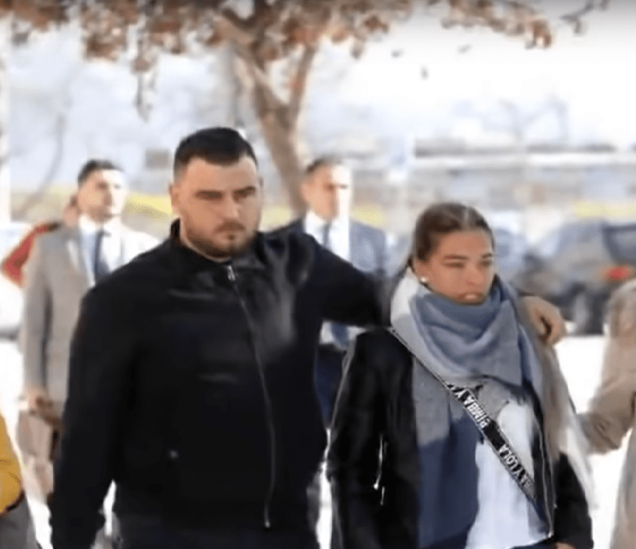 José y Vicky, padres de Julen, el pequeño que murió en un pozo en Totalán, en Málaga. | Imagen: YouTube/CASAS REALES TV