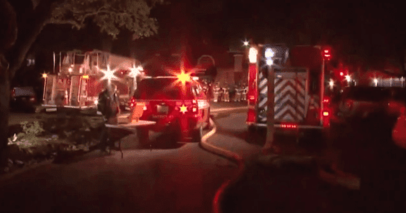 Houston firefighters responding to an emergency | Photo: KHOU-TV