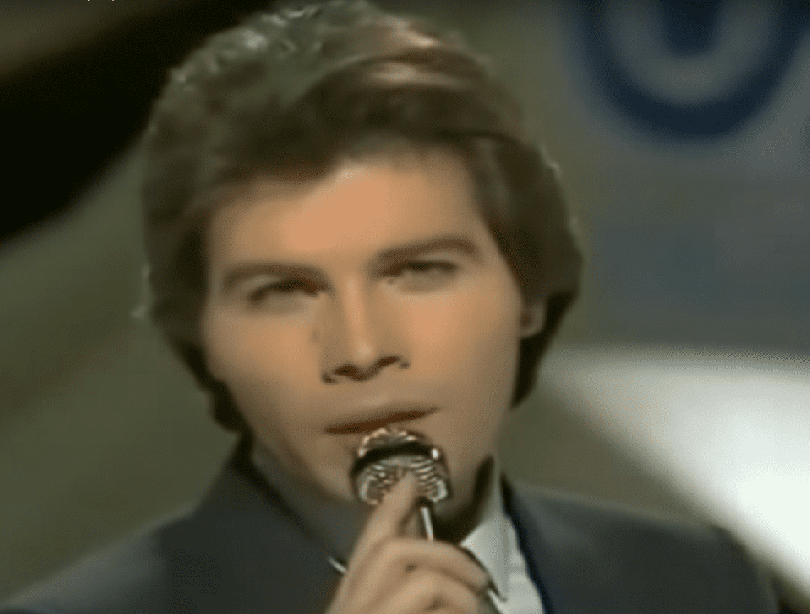 Miguel Gallardo, compositor y cantante español de la década de los 70. | Foto: YouTube/RGALPERU Miguel Gallardo, compositor y cantante español de la década de los 70. | Foto: YouTube/RGALPERU
