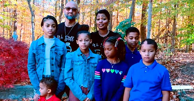 Kim and Carlos Makle along with six of their ten children. │Source: youtube.com/WUSA9