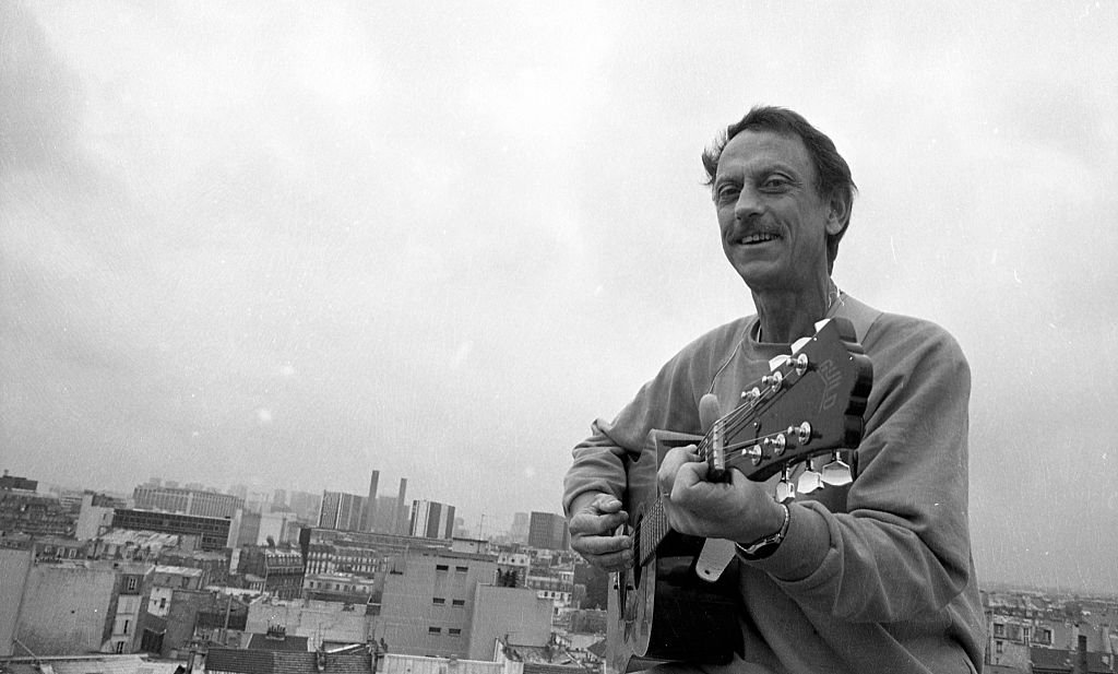 L'auteur-compositeur-interprète Graeme Allwright à Paris, France, 1984. | Photo : Getty Images
