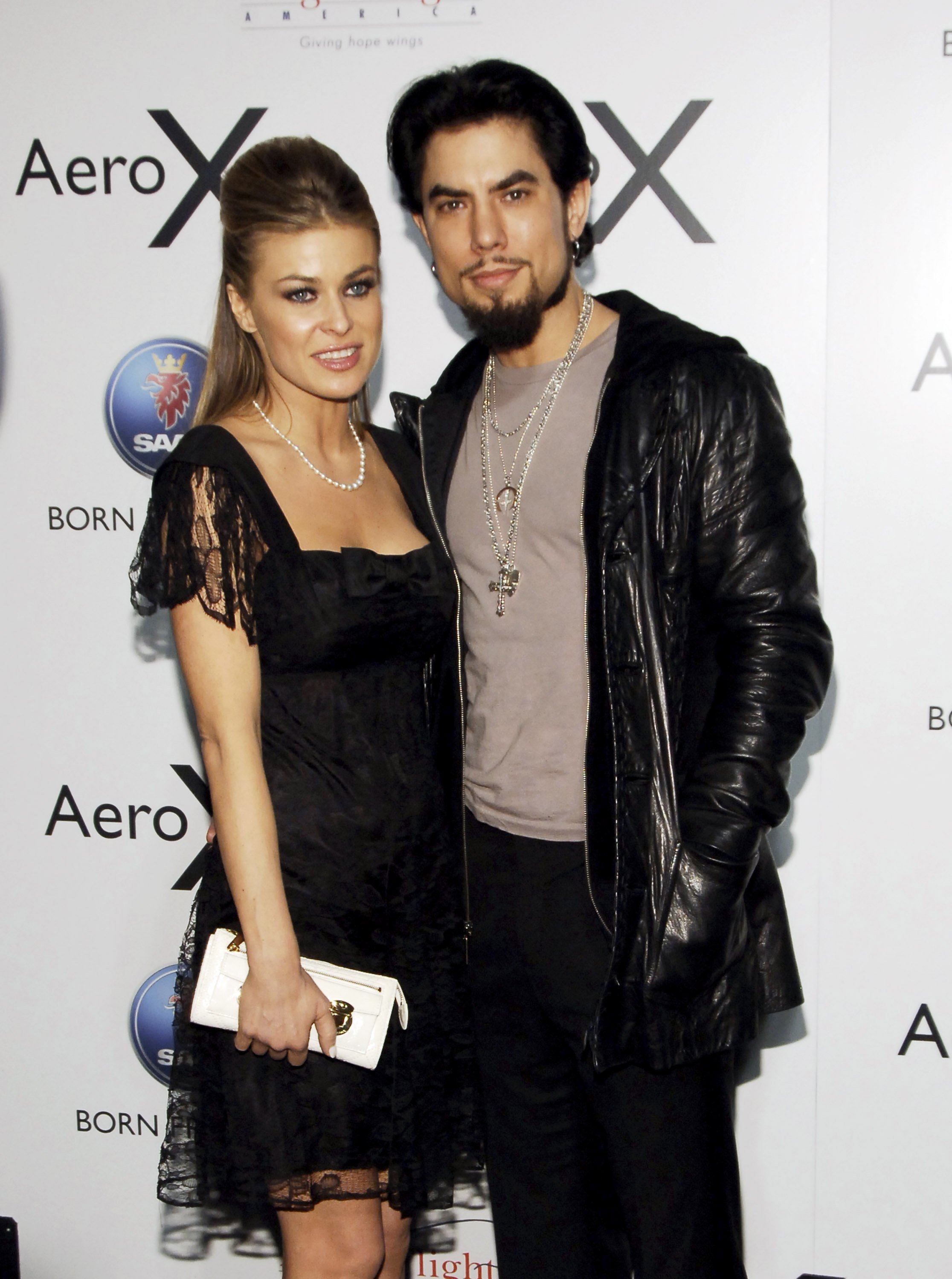 Carmen Electra and Dave Navarro  at The Altman Building in New York City, New York on April 10, 2006  | Source: Getty Images
