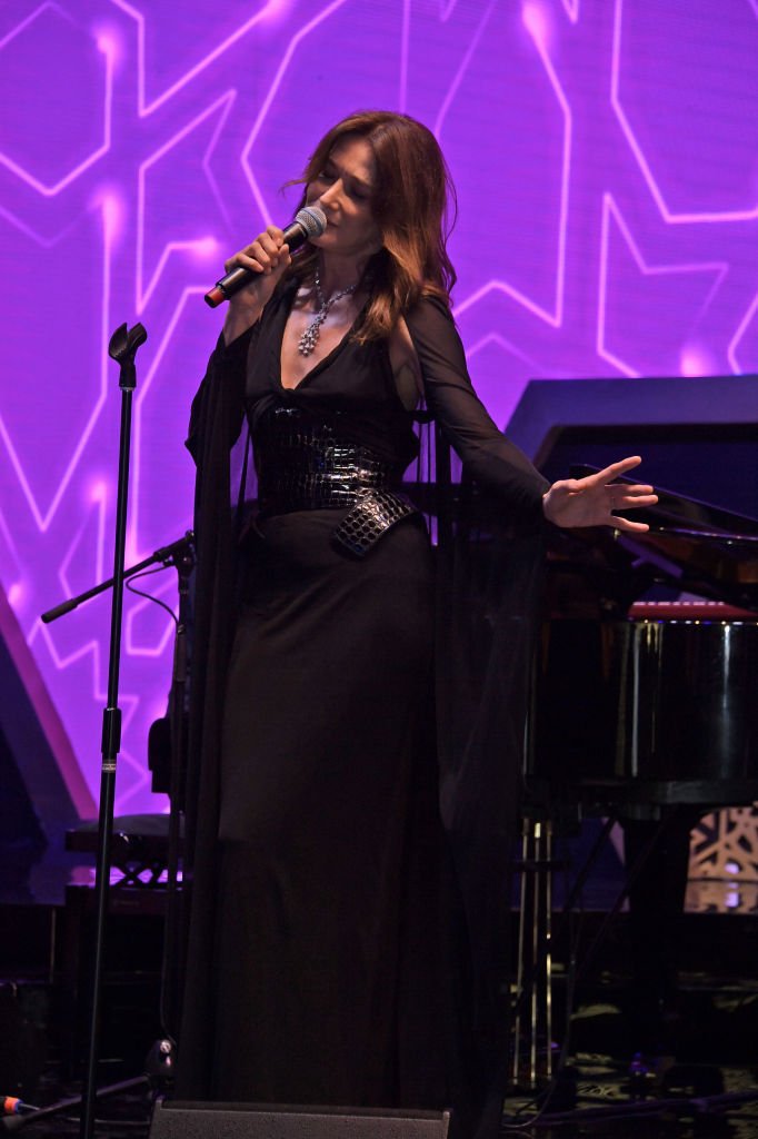 Carla Bruni sur scène en 2019. l Source : Getty Images