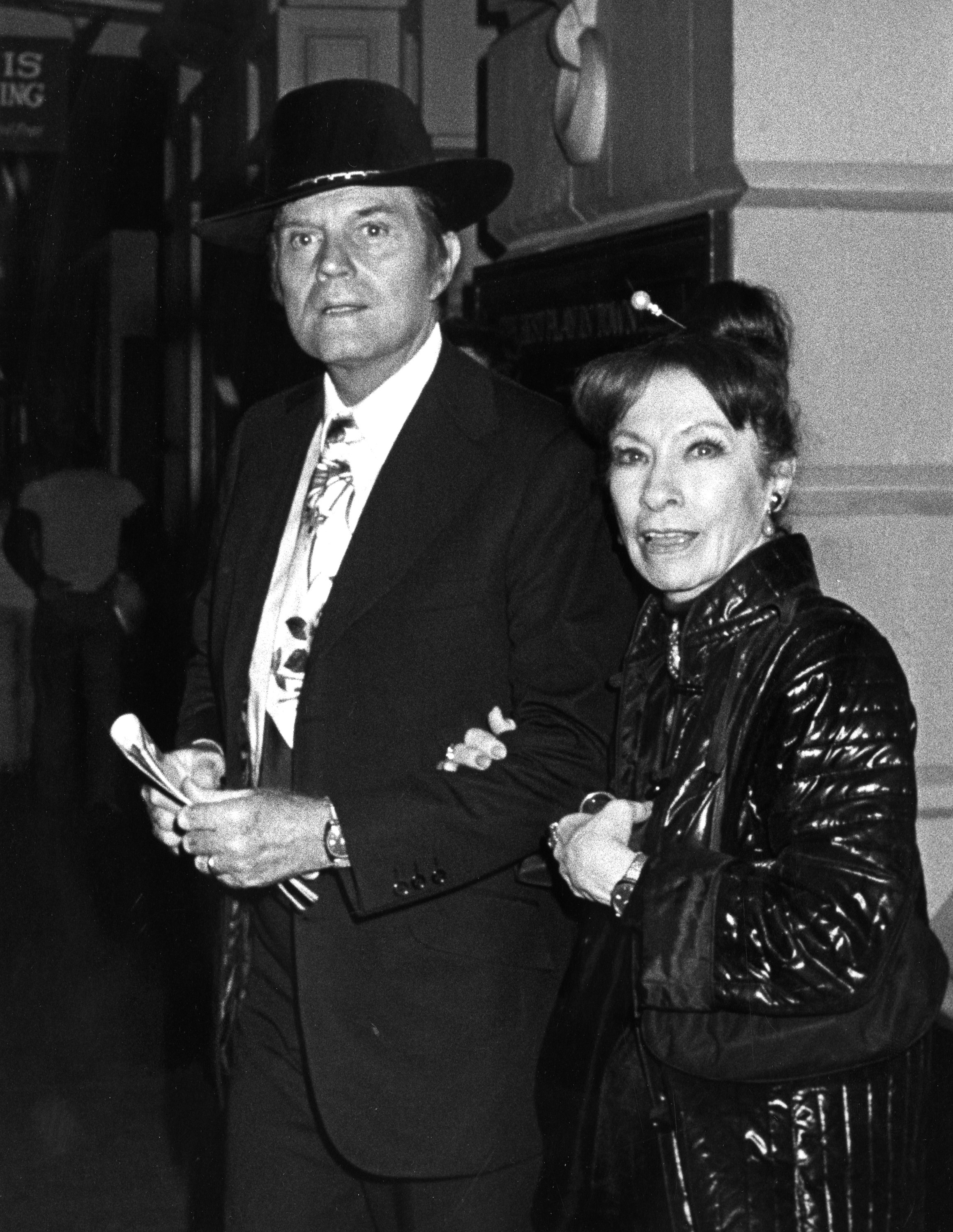 Actor Jack Lord and wife Gloria Berlin attend the premiere of "Morning At 7" on October 11, 1980 at the Lyceum Theater in New York City. | Source: Getty Images