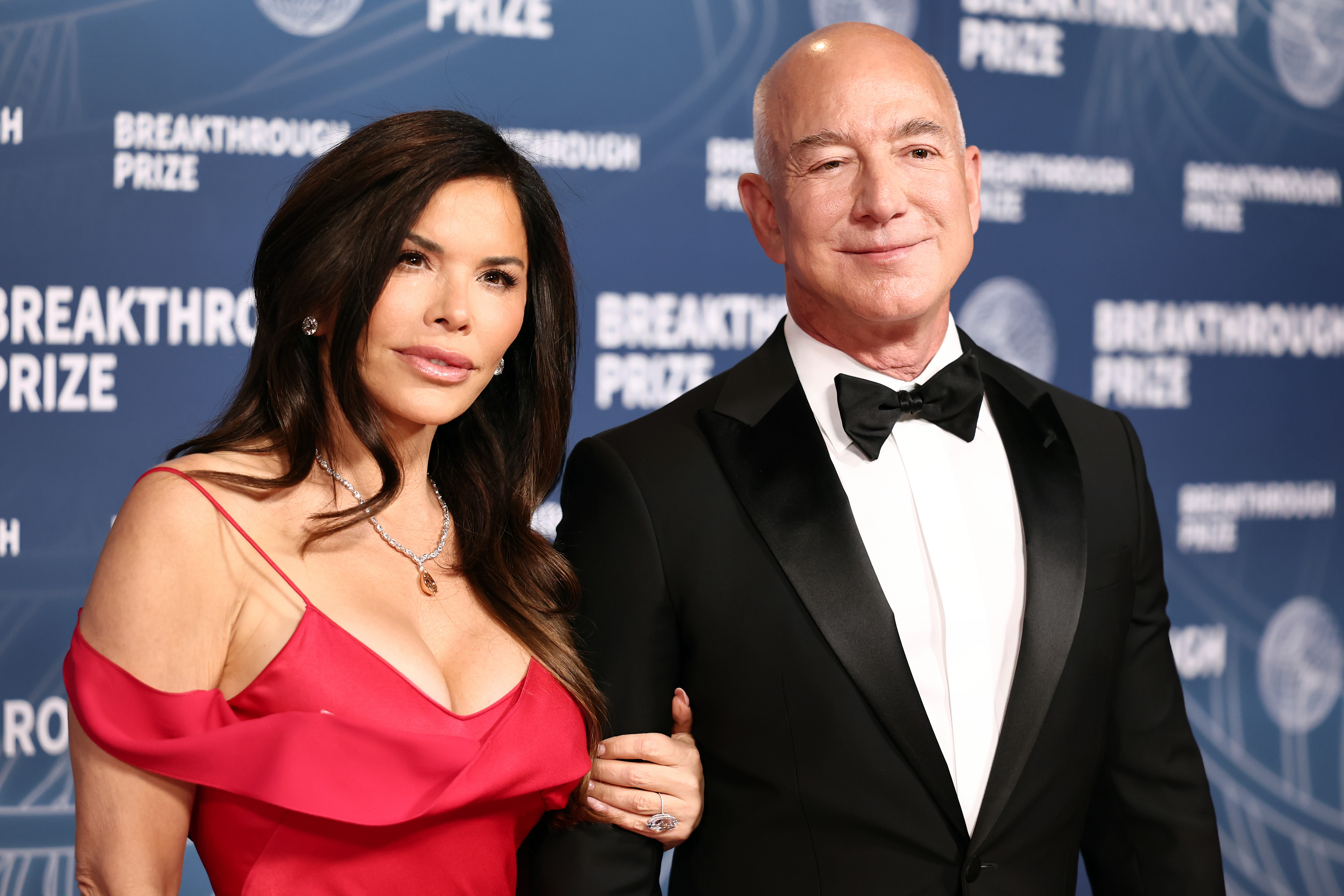 Lauren and Jeff Bezos attend the 11th Breakthrough Prize Ceremony in Santa Monica on April 5, 2025 | Source: Getty Images
