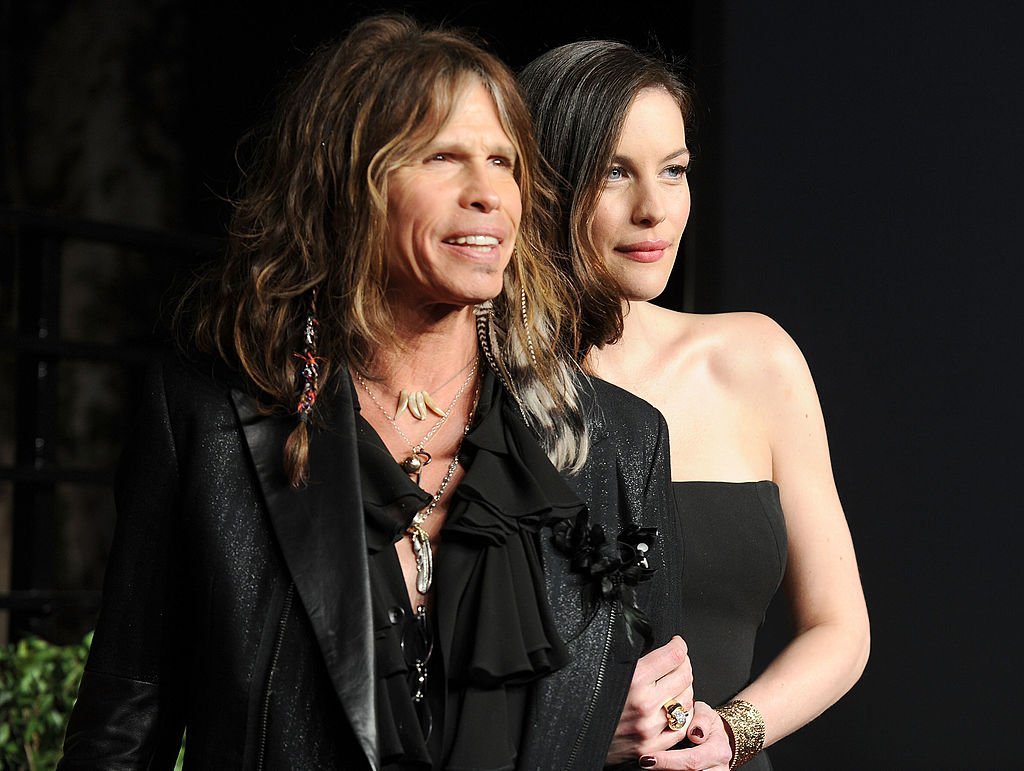  Steven Tyler and actress Liv Tyler at the Vanity Fair Oscar party on February 27, 2011. | Photo: GettyImages