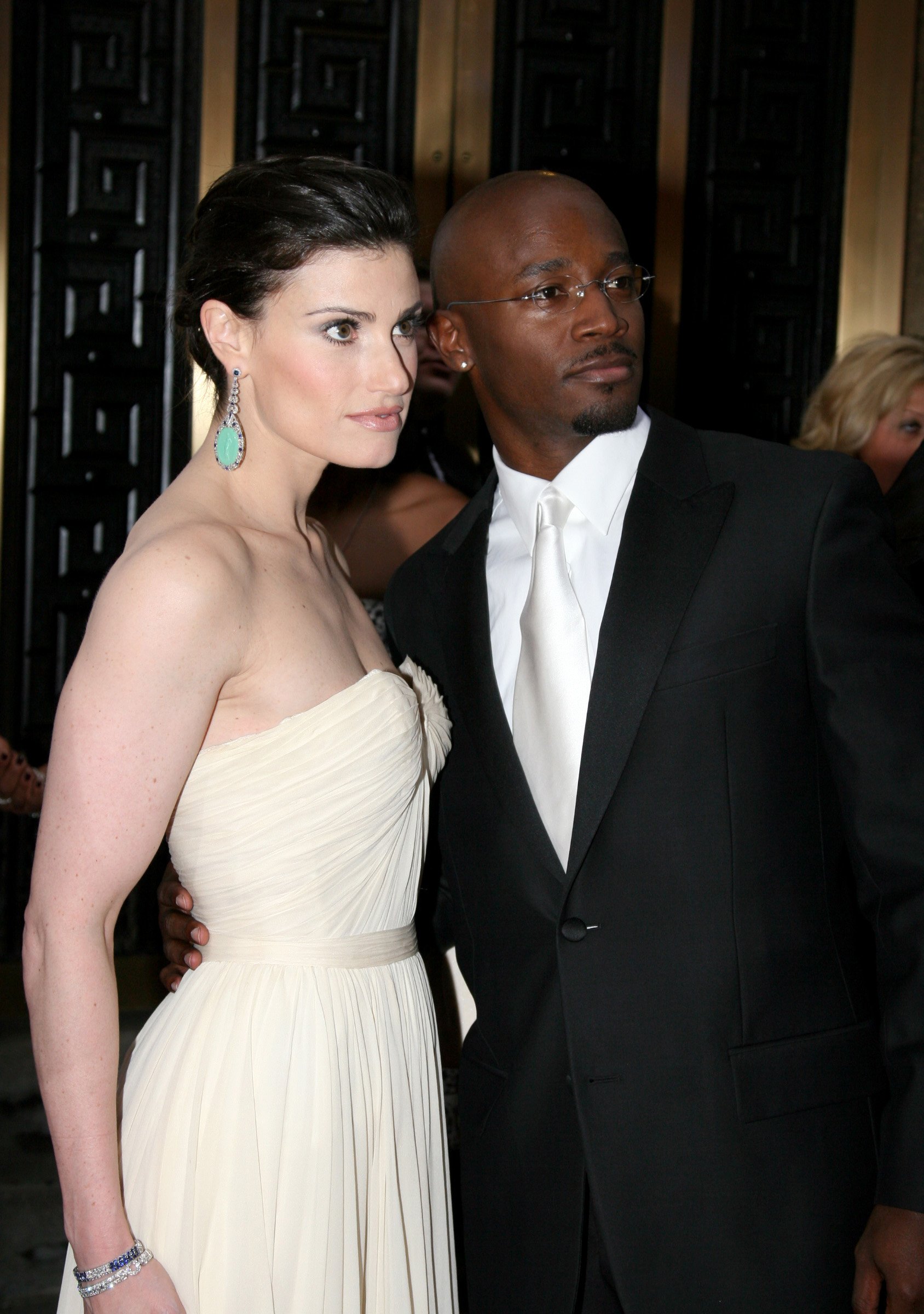 Idina Menzel and Taye Diggs pose during 61st Annual Tony Awards in New York City | Source: Getty Images