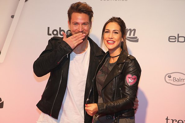 Sebastian Pannek, Clea Lacy Juhn, GLOW - The Beauty Convention, Berlin, 2017 | Quelle: Getty Images