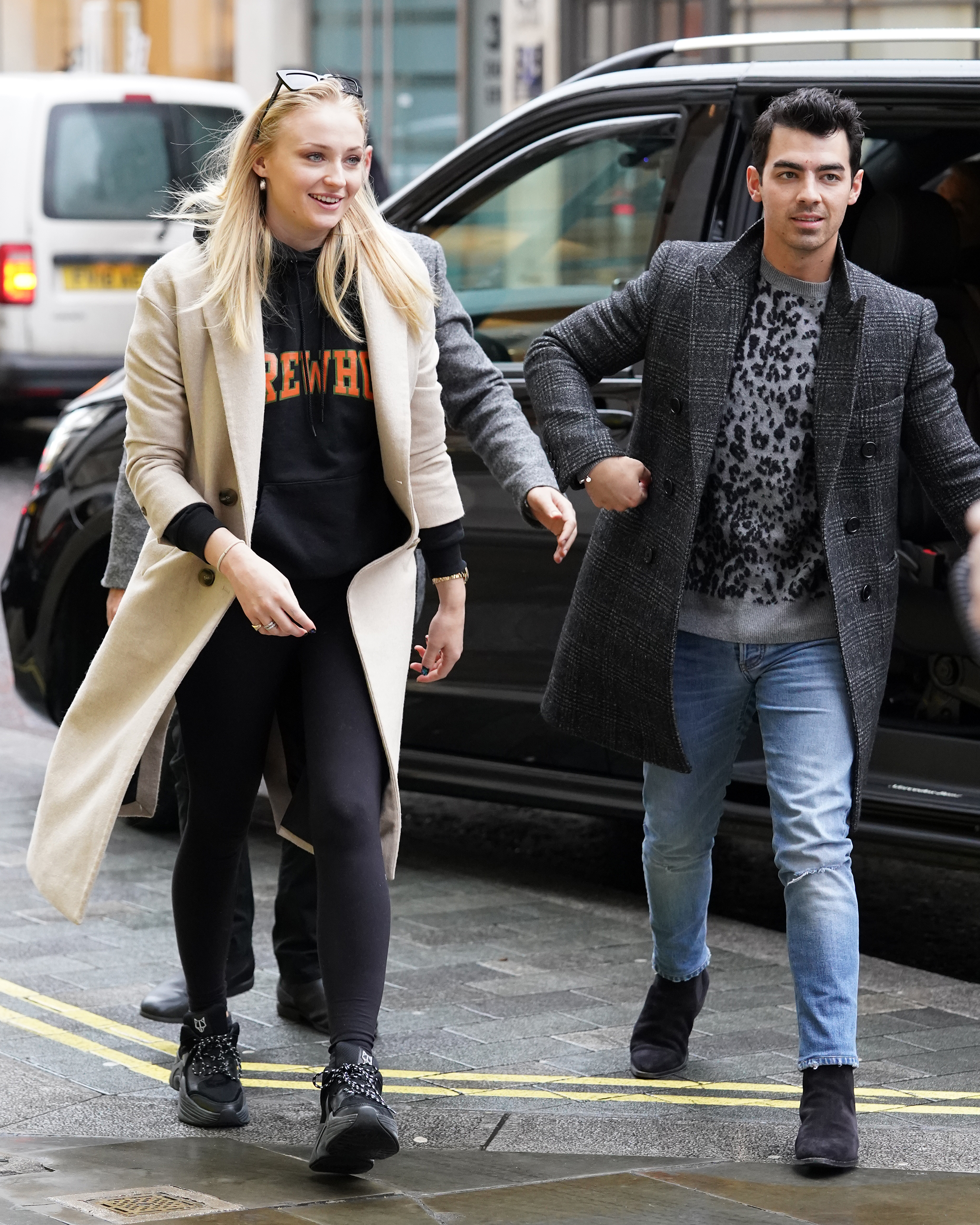 Joe Jonas and Sophie Turner walks in London, England on January 30, 2020 | Source: Getty Images