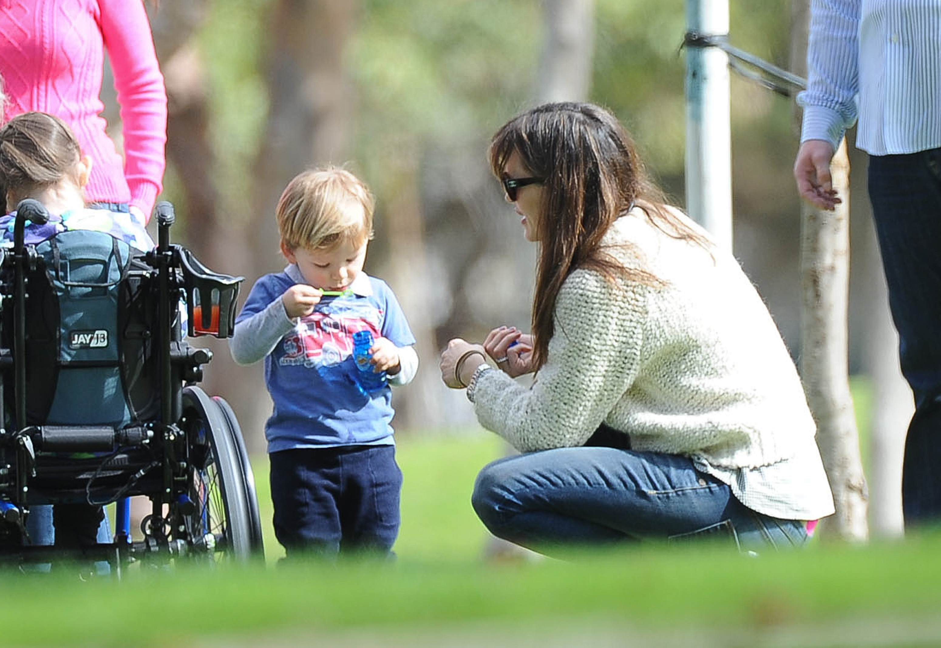 Jennifer Garner and Samuel Affleck are seen on February 08, 2014, in Los Angeles, California. | Source: Getty Images