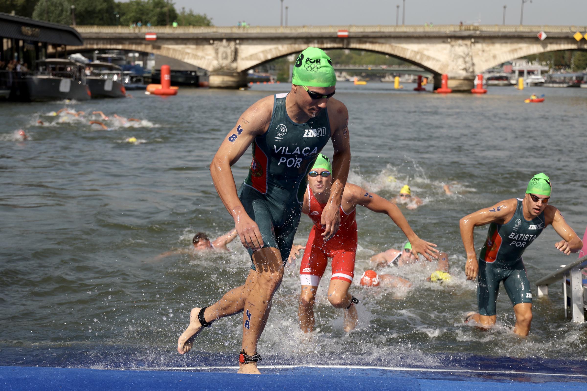 Vasco Vilaca during Men's Individual Triathlon at the Olympic Games Paris 2024 in Paris, France, on July 31, 2024 | Source: Getty Images