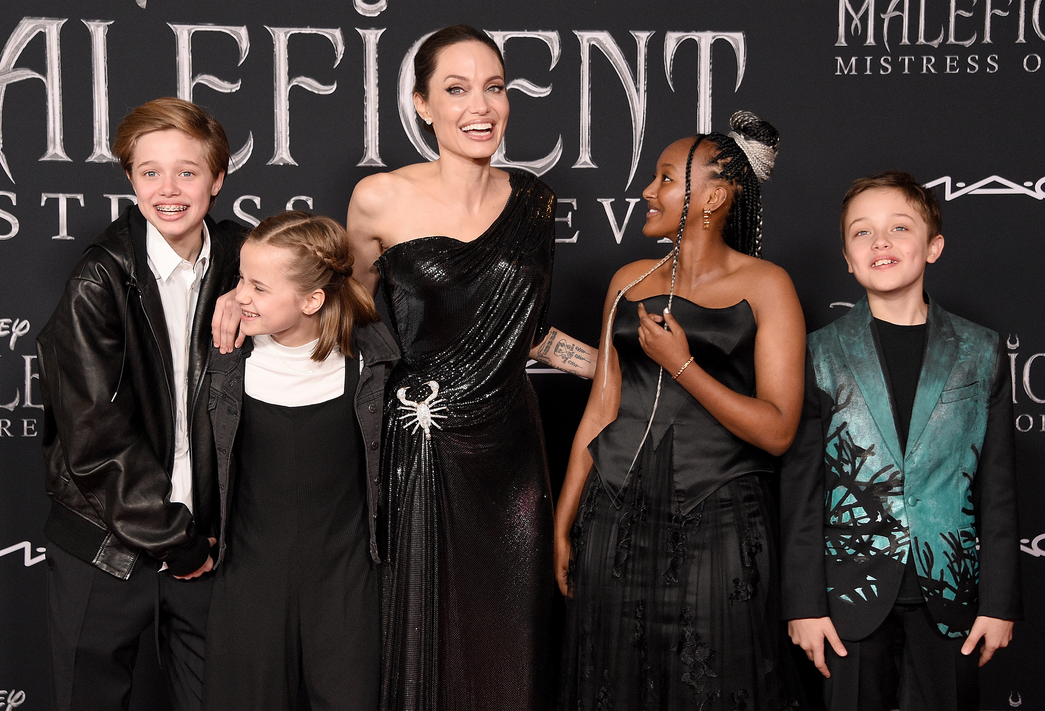 Shiloh Nouvel, Vivienne Marcheline, Zahara Marley, and Knox Leon Jolie-Pitt with Angelina Jolie at the World Premiere Of Disney's "Maleficent: Mistress Of Evil" on September 30, 2019, in Los Angeles. | Source: Getty Images