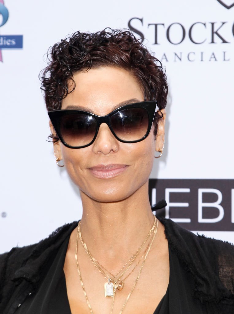 Nicole Murphy attends The Associates for Breast and Prostate Cancer Studies annual Mother's Day Luncheon at Four Seasons Hotel Los Angeles at Beverly Hills | Photo: Getty Images