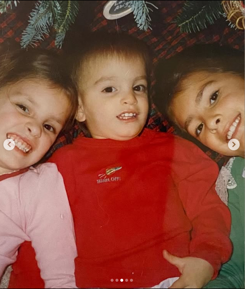 Luke Bryan's nieces and nephew, Til, Kris, and Jordan, as children from a post dated November 6, 2022. | Source: Instagram/kris_cheshire