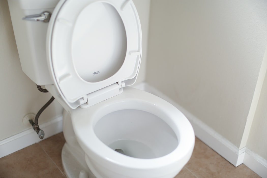 My husband was spending too much time in the toilet | Source: Unsplash