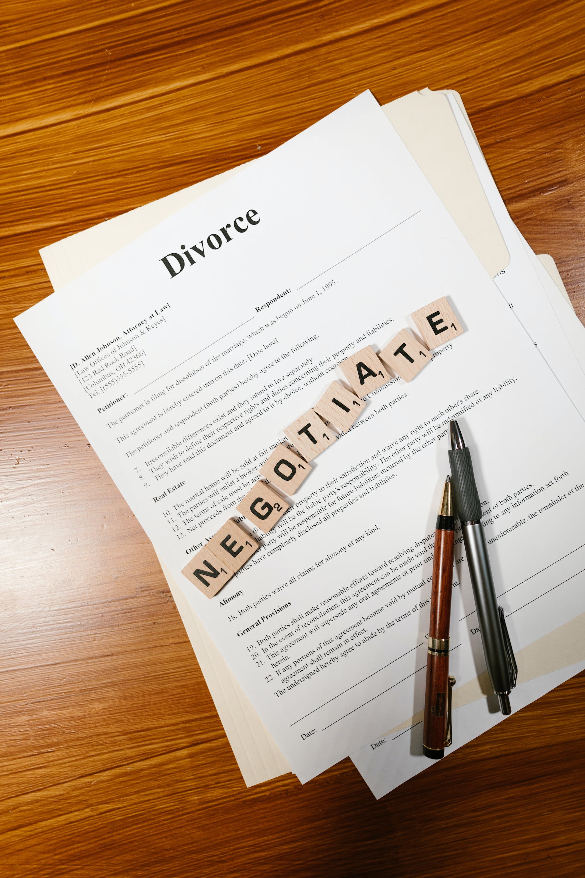A divorce agreement on paper | Source: Pexels