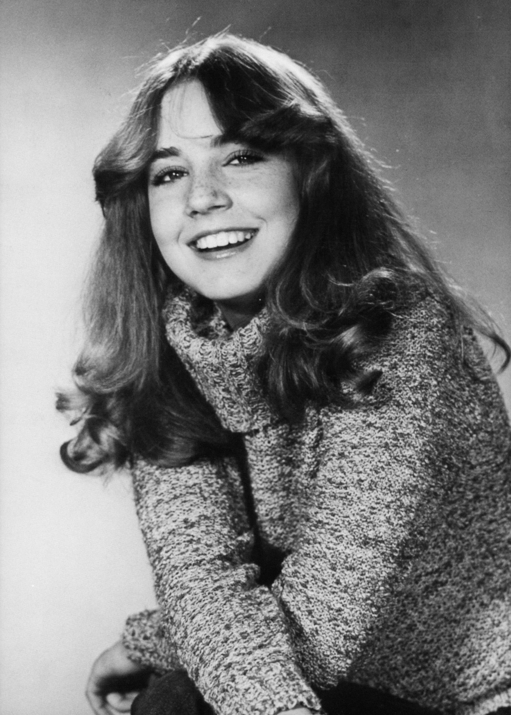 Dana Plato later found a regular paying job but struggled financially and ended up robbing a video game store.  | Source: Getty Images