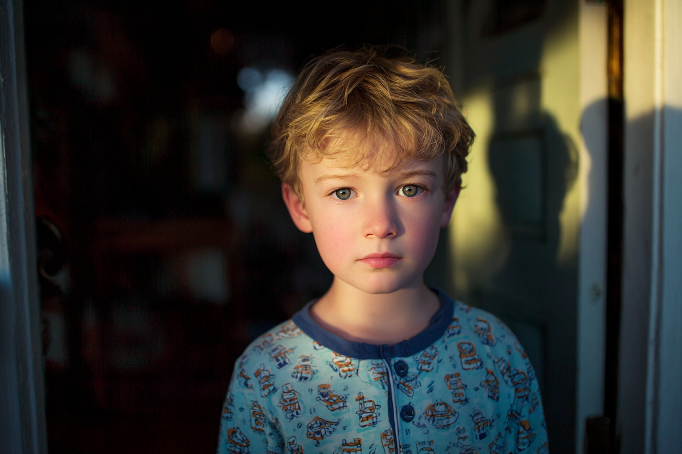A kid standing on the porch | Source: Midjourney