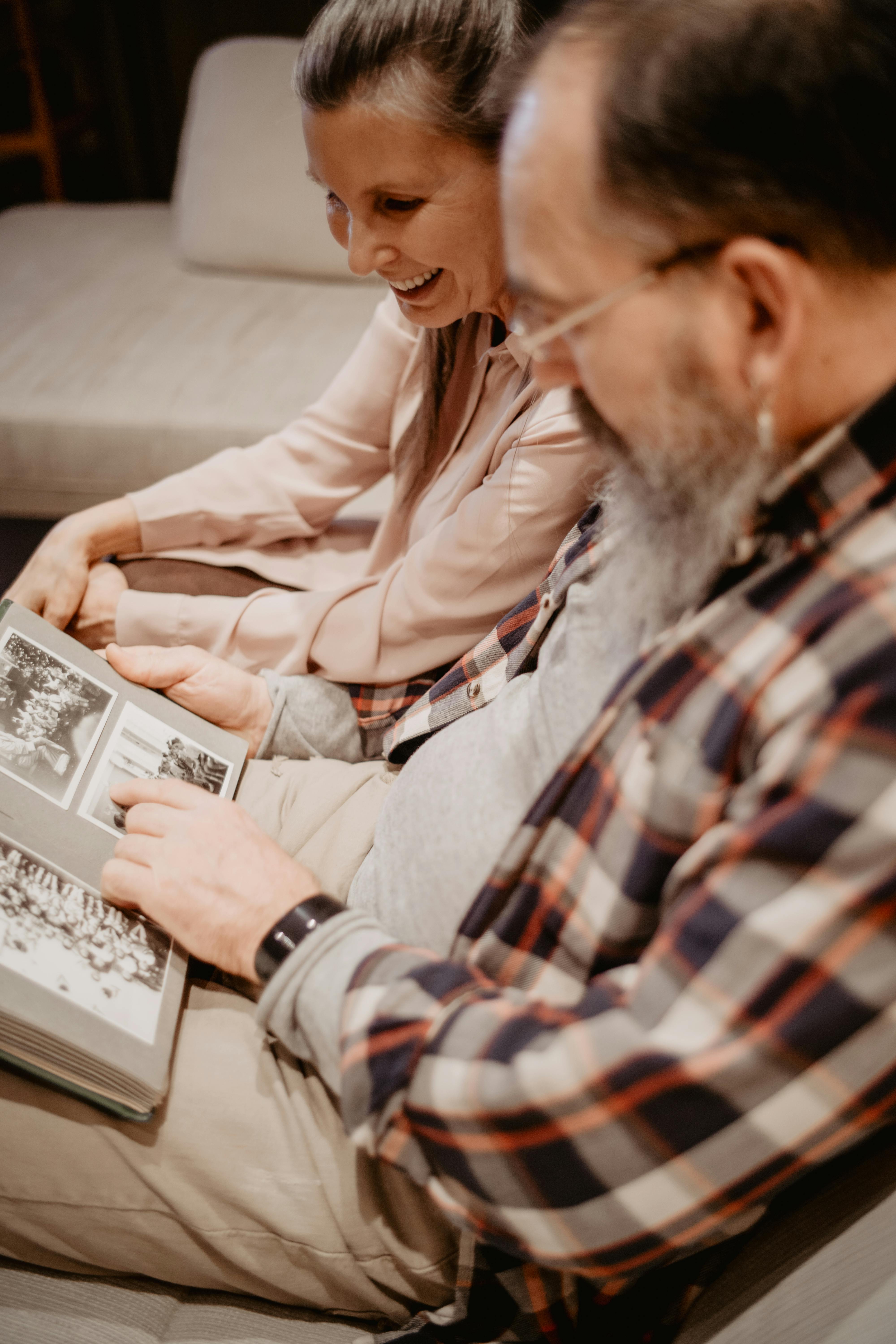 A happy woman and man bonding | Source: Pexels