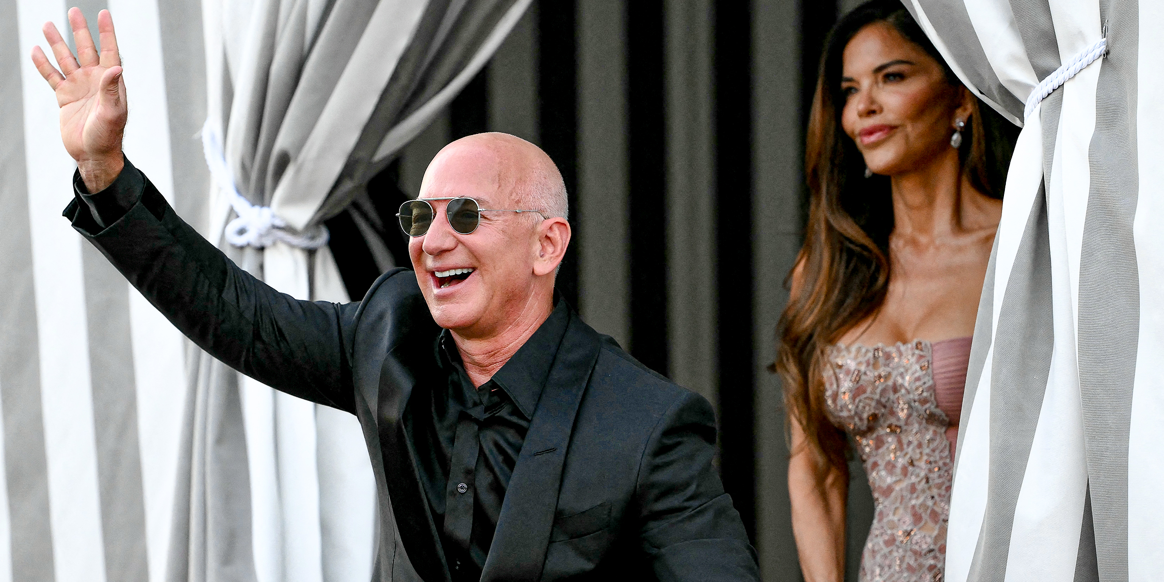 Jeff Bezos and Lauren Sánchez. | Source: Getty Images