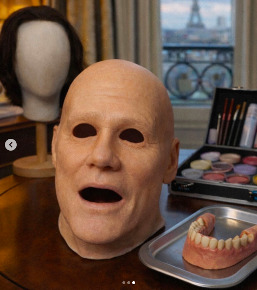 Alexis Stone's photo showing the alleged prosthetics, mask, wig, and teeth he allegedly used to impersonate Jim Carrey at the 51st Cesar Film Awards. | Source: Instagram/thealexisstone