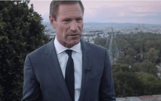 Aaron Eckhart at the Morelia International Film Festival in late-2016 | Photo: YouTube/FICM