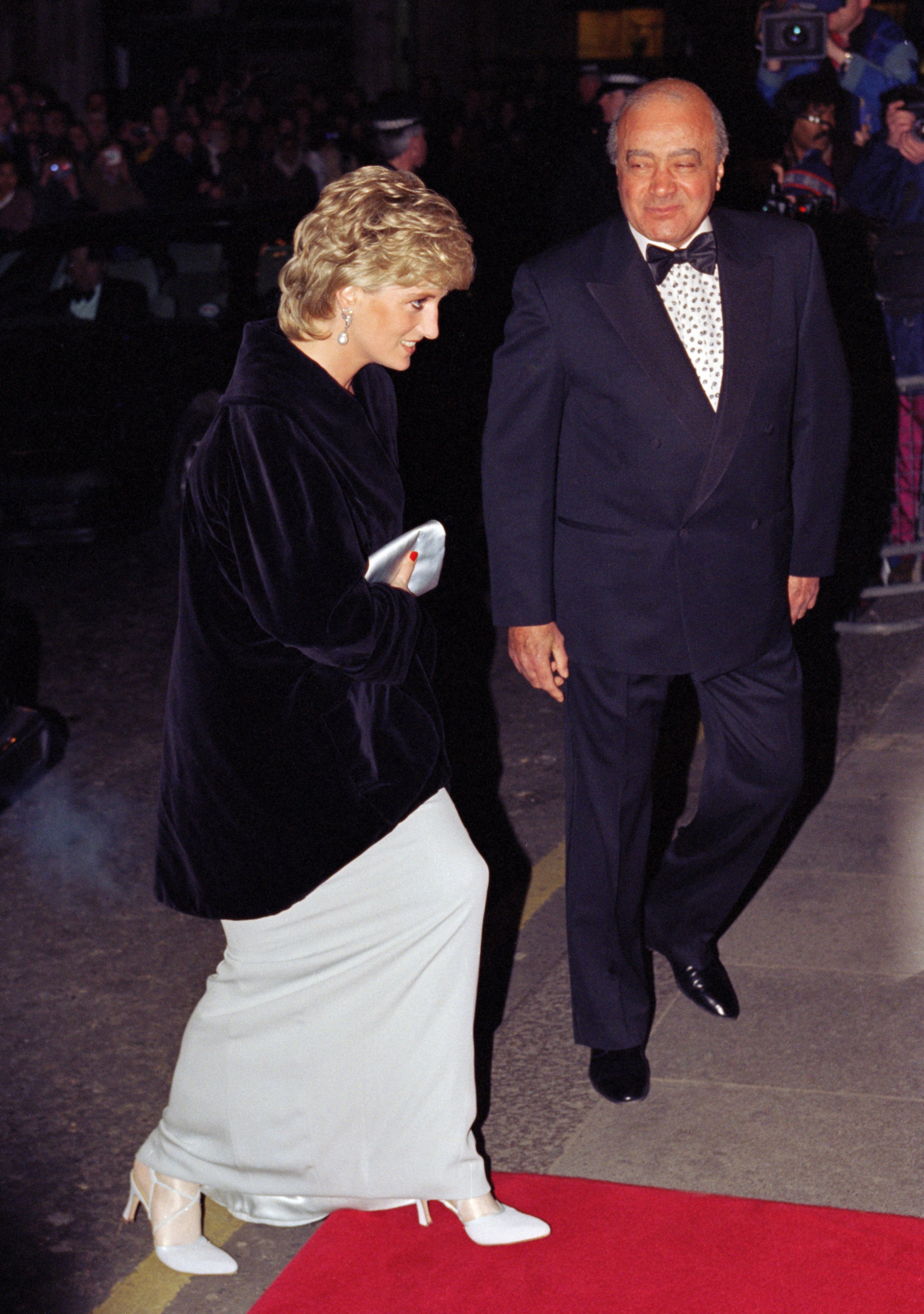 Princess Diana with Mohamed Al-Fayed attending a gala dinner in London 1995. | Source: Getty Images