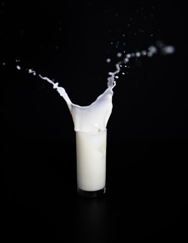 Du lait. | Photo : Unsplash