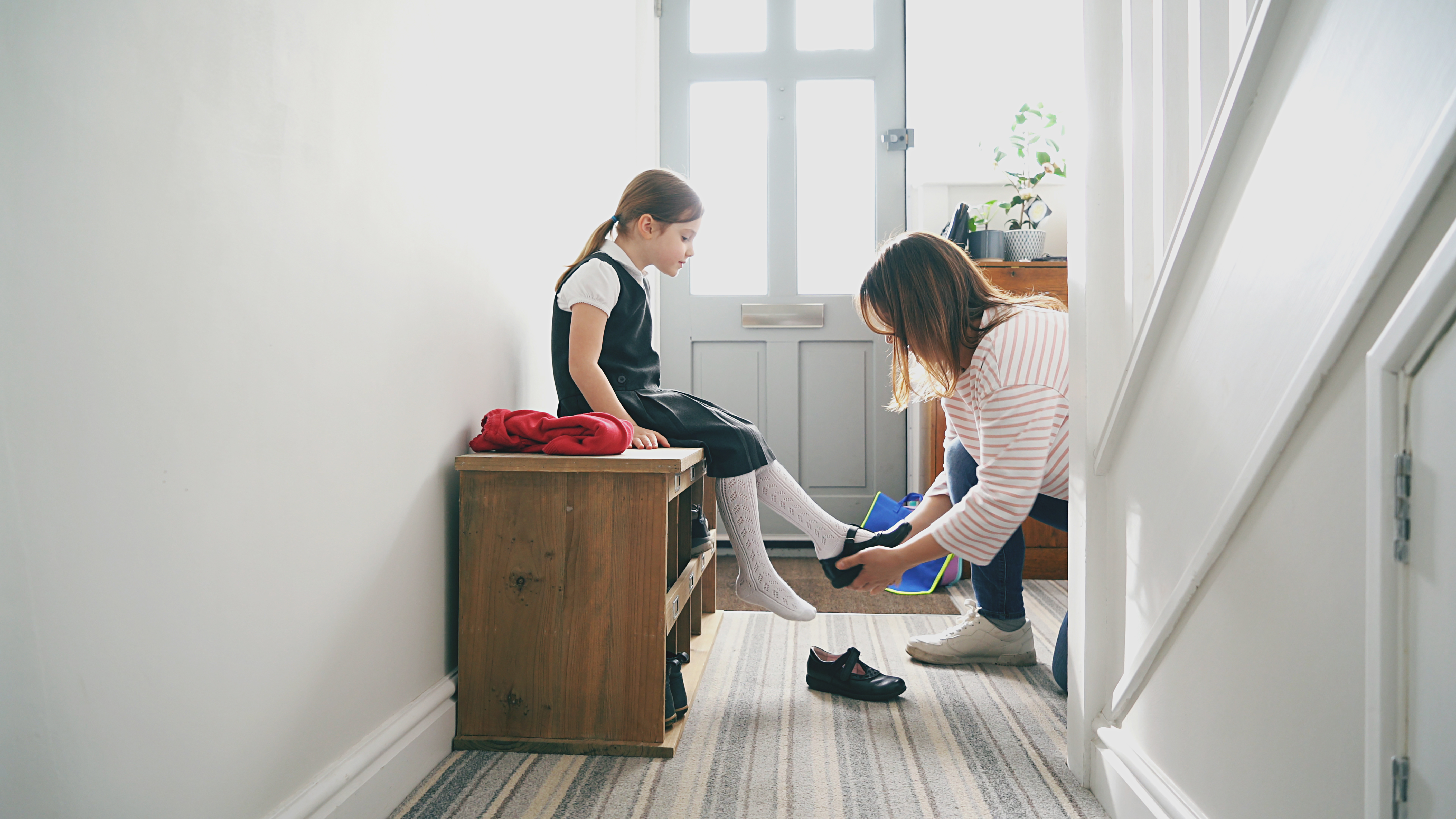 Girl getting ready for school | Source: Getty Images