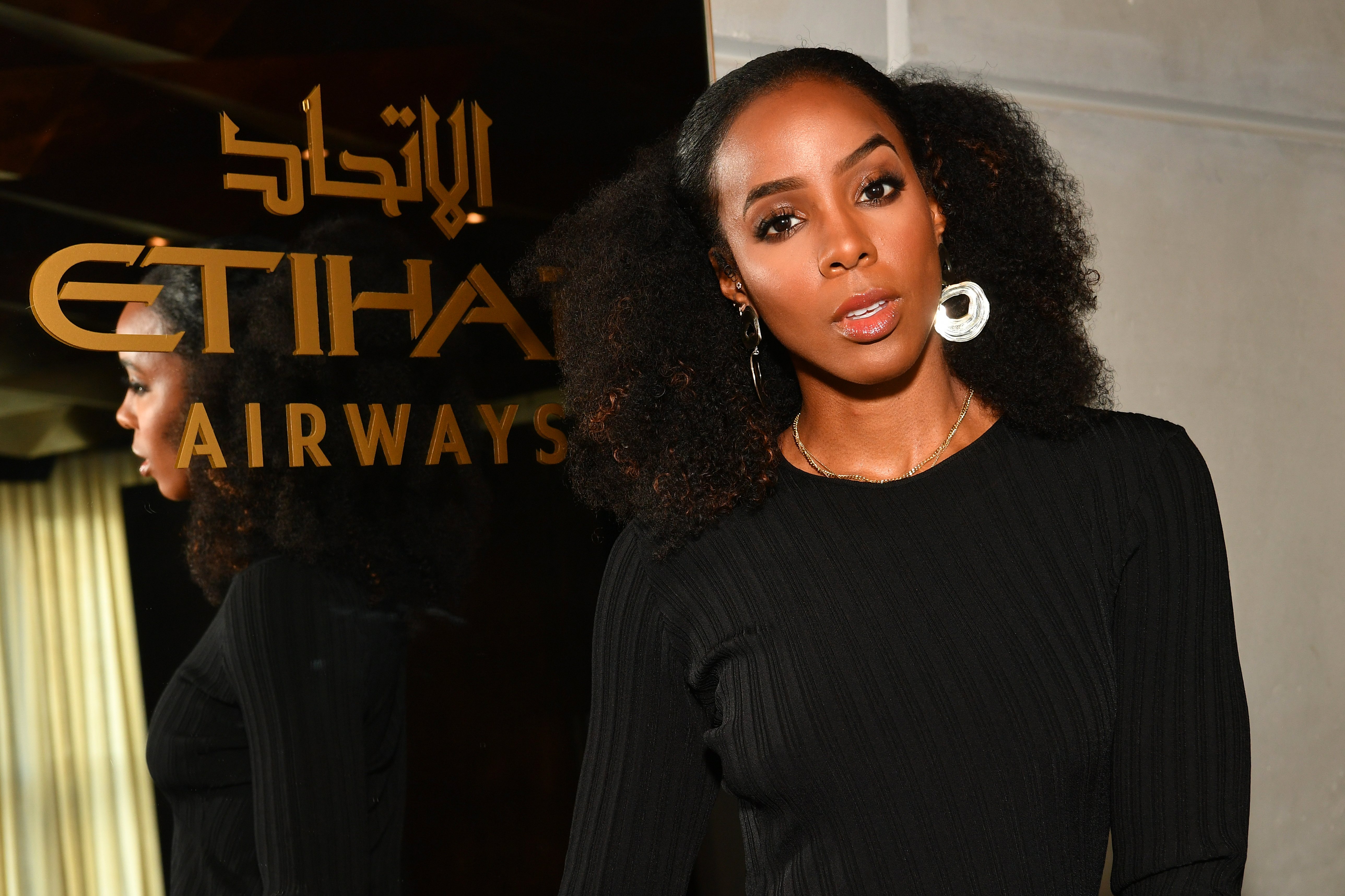 Kelly Rowland in the Etihad Airways VIP Lounge at NYFW at Spring Studios on February 14, 2018 in New York City.|Source: Getty Images