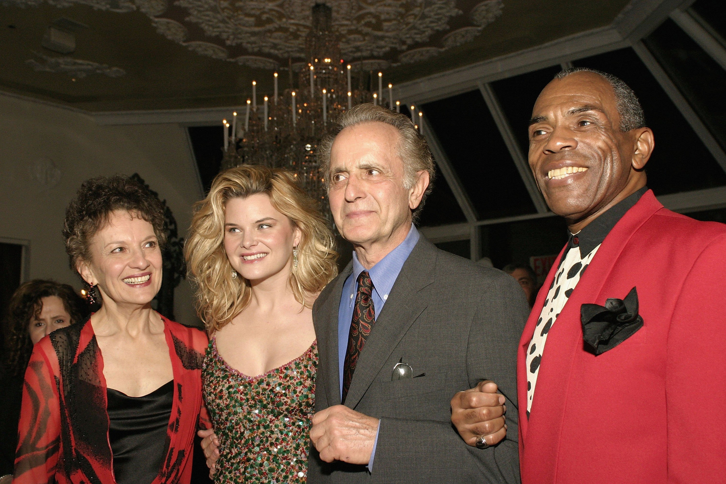 Phyllis Frelich, Heather Tom, playwrite Mark Medoff and Andre De Shields at the after party of "Prymate" in New York. Photo: Getty Images/GlobalImagesUkraine