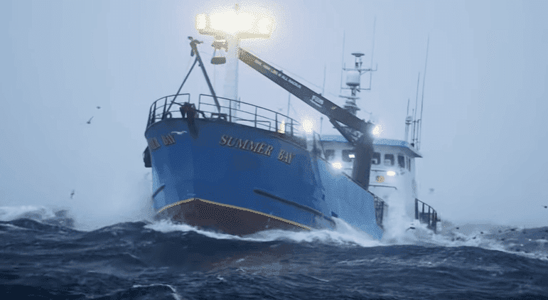 Summer Bay, one of the "Deadliest Catch" fishing ships | Photo: Discovery Channel